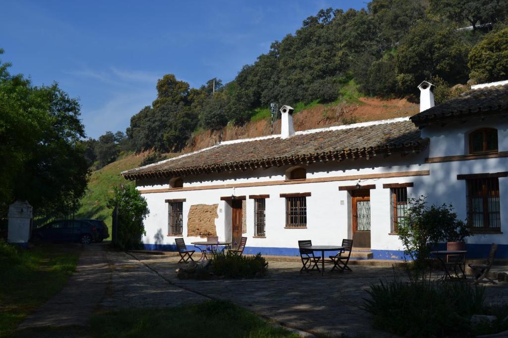 Апартаменты El Molino Del Corcho Казалла де ла Сиерра Экстерьер фото